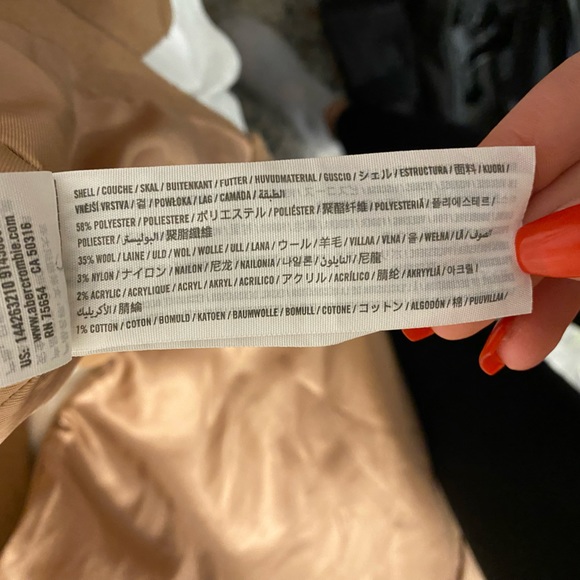 Abercrombie coat - Picture 4 of 4